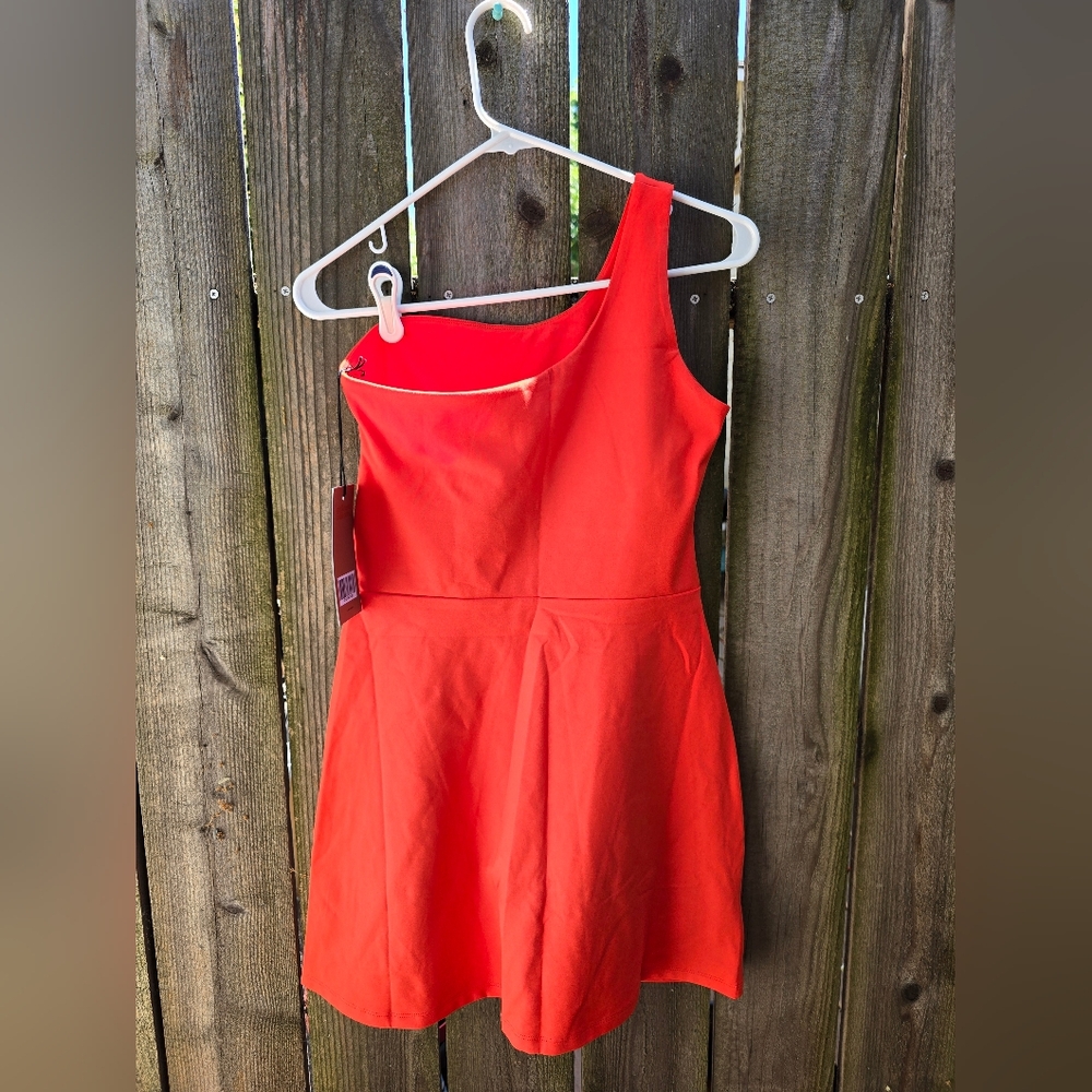 NWT Girlfriend Collective One Shoulder Dress - Picture 2 of 4